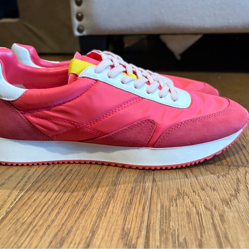 Matisse Farrah Sneakers, brand new, size 9